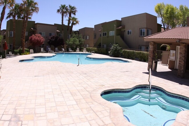 Building Photo - 2nd floor condo in a gated Northwest commu...