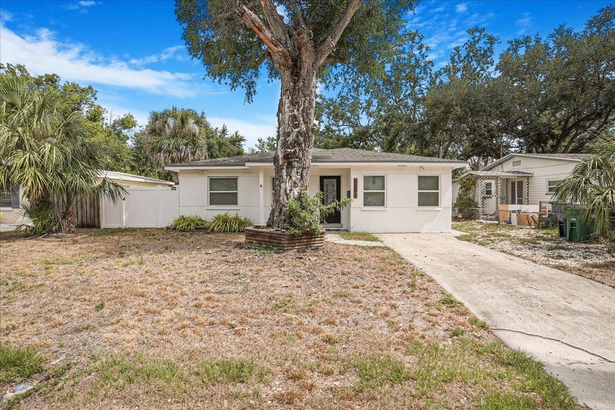 Primary Photo - 3307 W Ballast Point Blvd