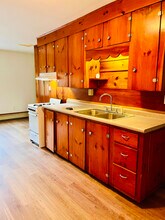 Building Photo - 16 Green St Building Photo - 16 Green St