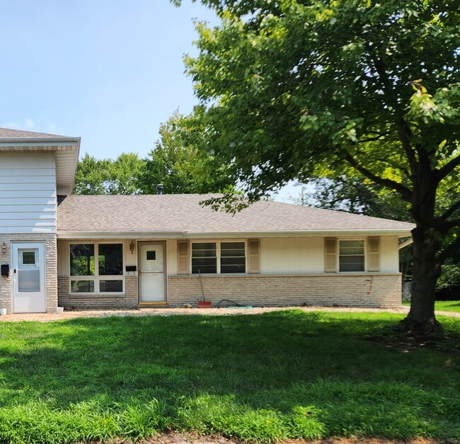 Building Photo - 6134-Lower & Upper N Jayar Drive