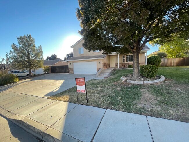 Building Photo - 419 N 2900 E