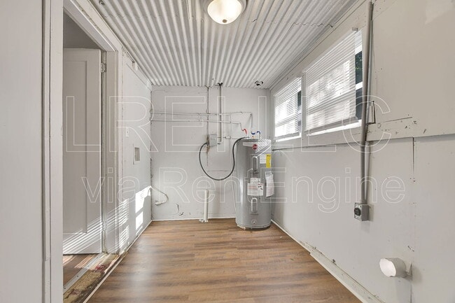 Building Photo - 4029 Parthenia Ave