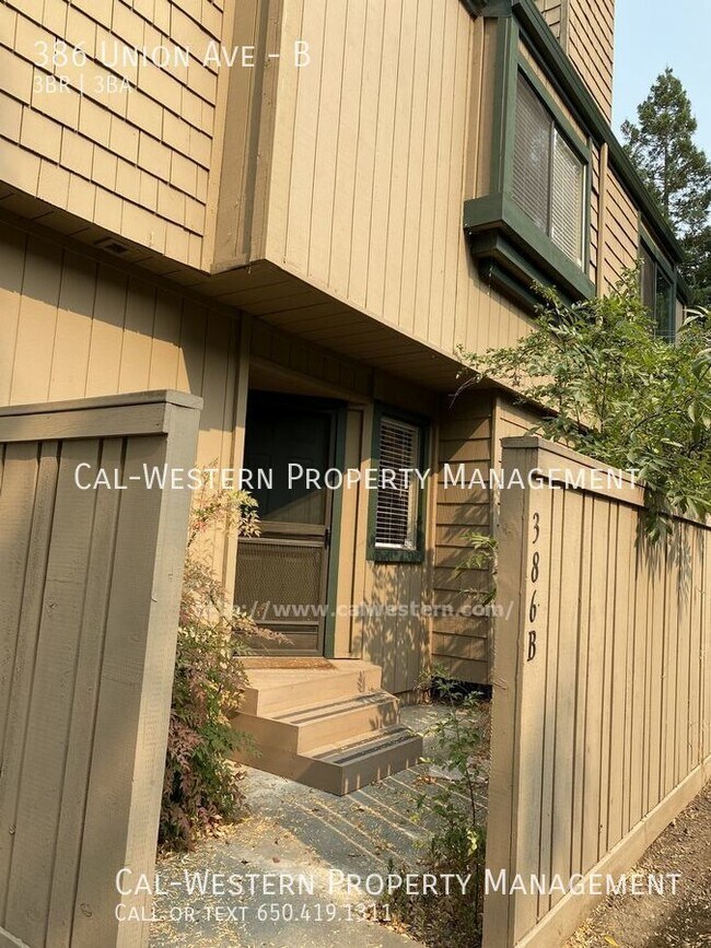 Building Photo - $3,400 3/2.5 The Grove in Campbell