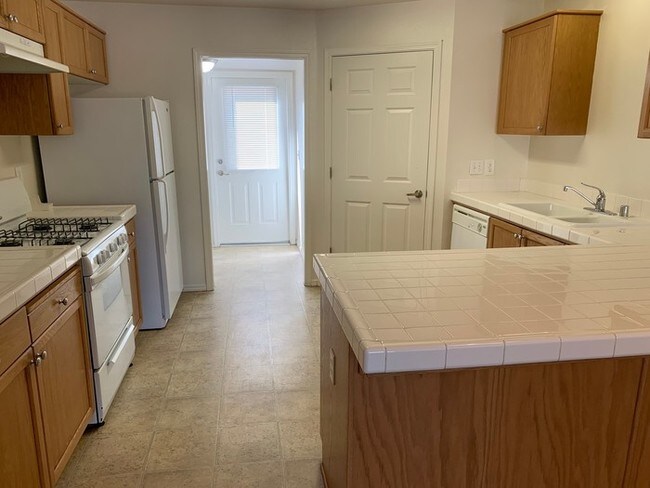 Foto del edificio - 4329 W Walnut Ave