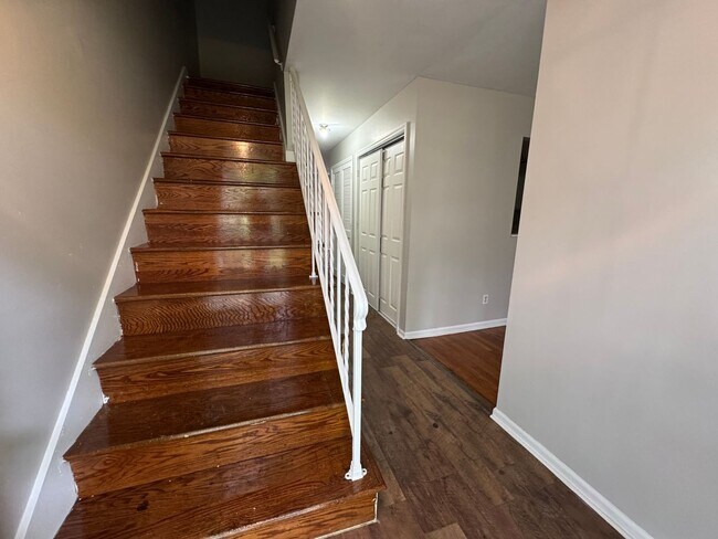 Foto del edificio - 6563 E 46th St