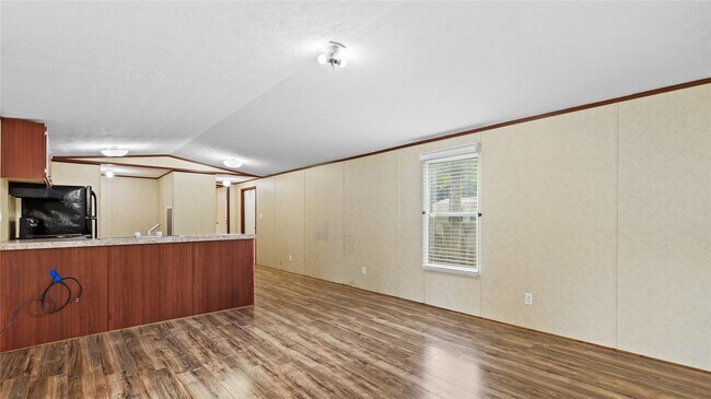Building Photo - 91 Maple Ln