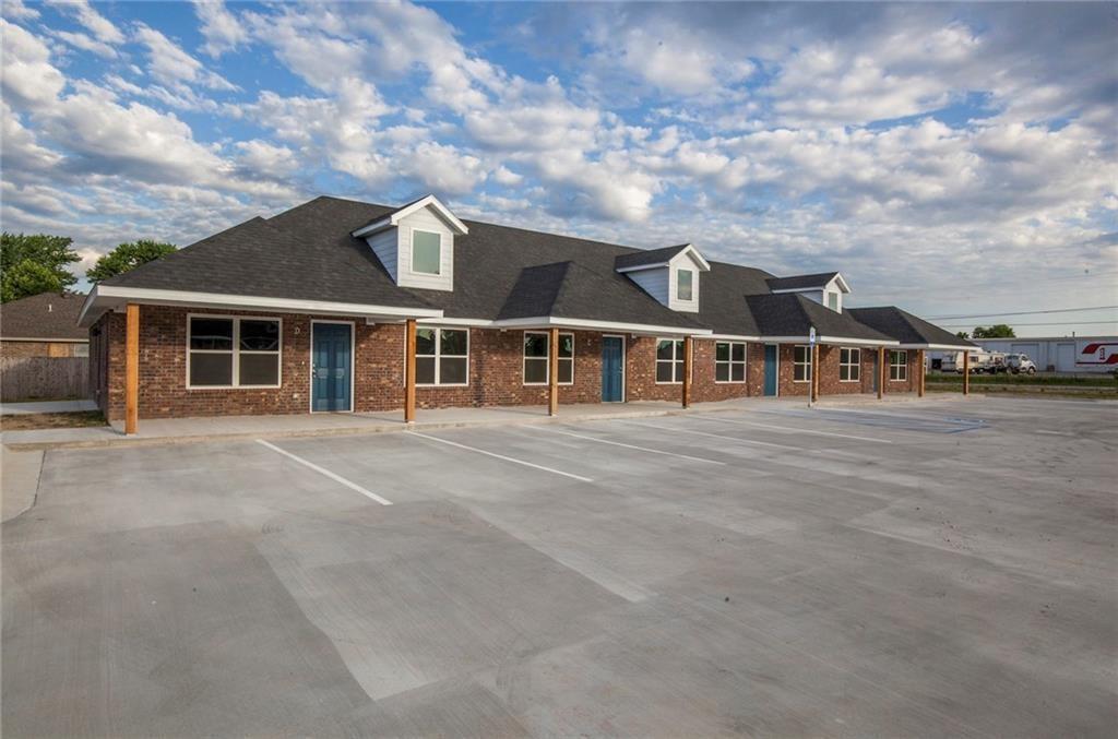 135 Erin Pl, Springdale, AR 72764 House Rental in Springdale, AR