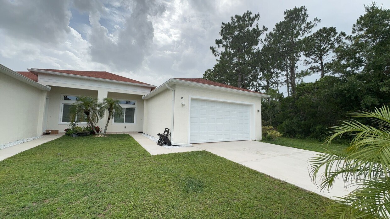 Primary Photo - Newer 3 Bedroom 2 Bath Duplex in Matanzas ...