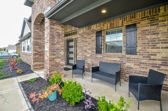 Building Photo - 6807 Vista Ledge Dr
