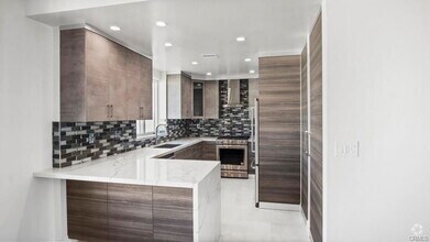 Building Photo - 1424 N Crescent Heights Blvd