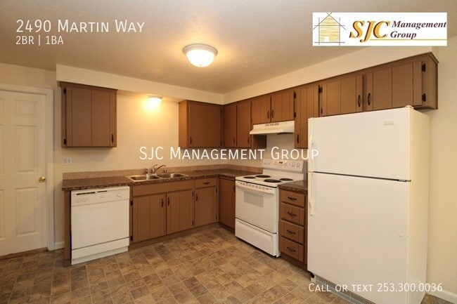 Building Photo - 2490 Martin Way