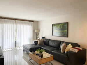 Foto del edificio - 2650 Greenwood Terrace