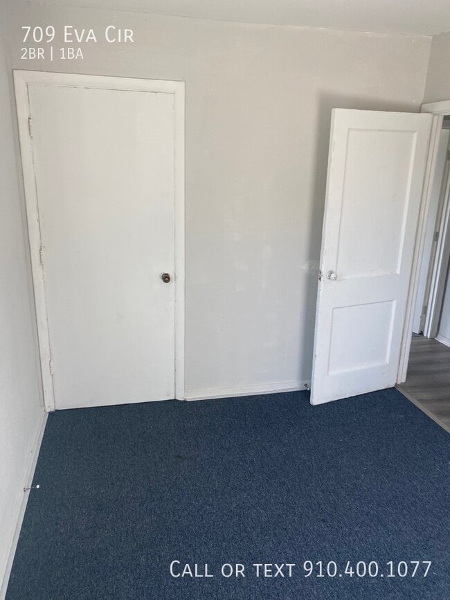 Building Photo - 709 Eva Cir