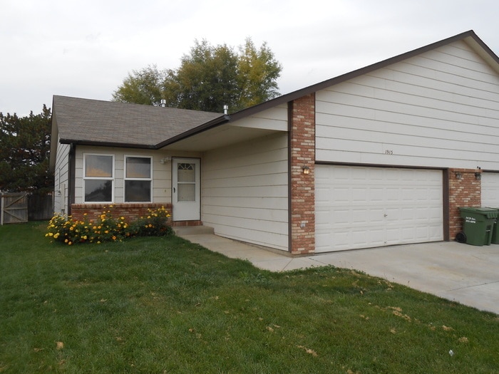 Foto principal - Three Bedroom Duplex in Greeley
