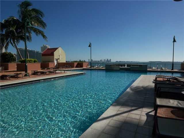 Building Photo - 1155 Brickell Bay Dr