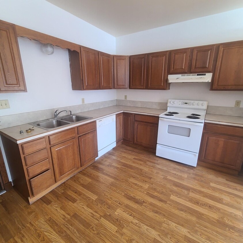 Foto del edificio - 218 W Central Ave