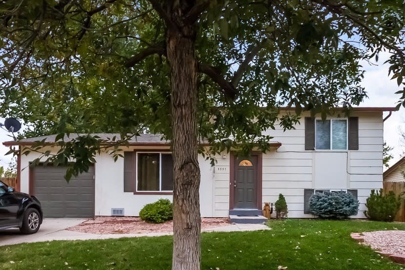 Foto principal - 3357 S Helena St