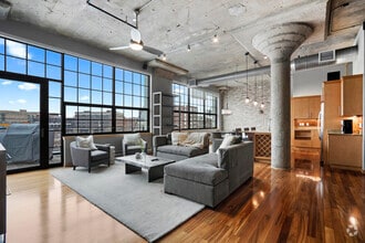 Building Photo - 311 E Erie St