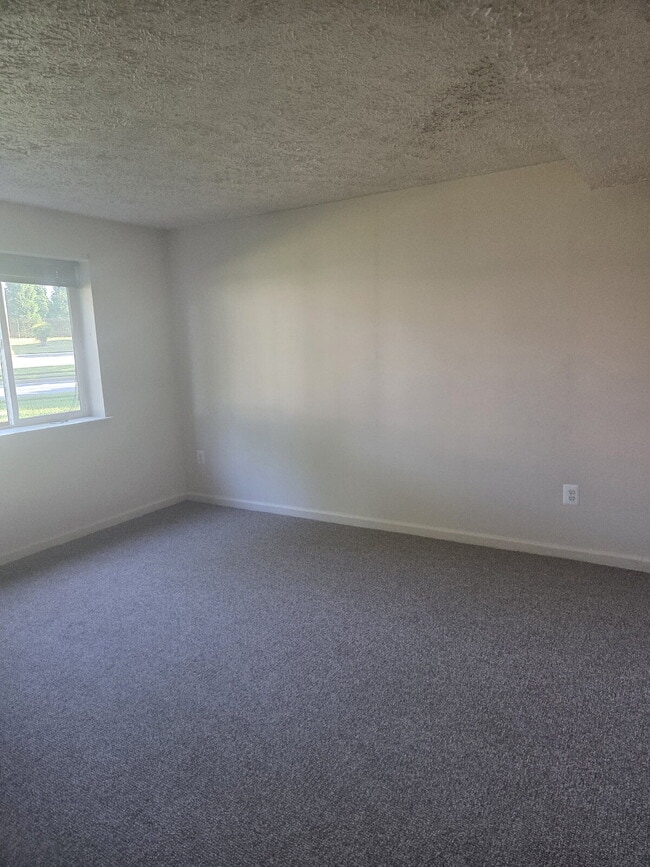 Building Photo - "Charming 2-Bed Retreat in Frederick - Cozy Living Awaits!"