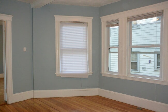 Building Photo - 58 Ridgemont St