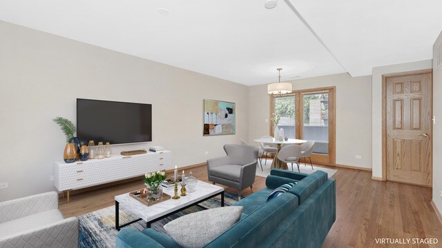 Building Photo - 407 S Oak Park Ave