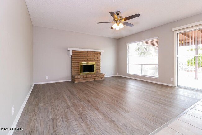 Foto del edificio - 10003 N 87th Dr