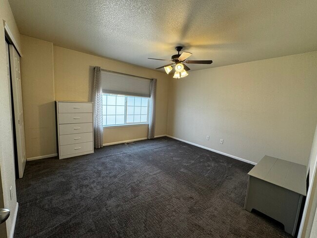 Foto del edificio - 3660 W 25th St