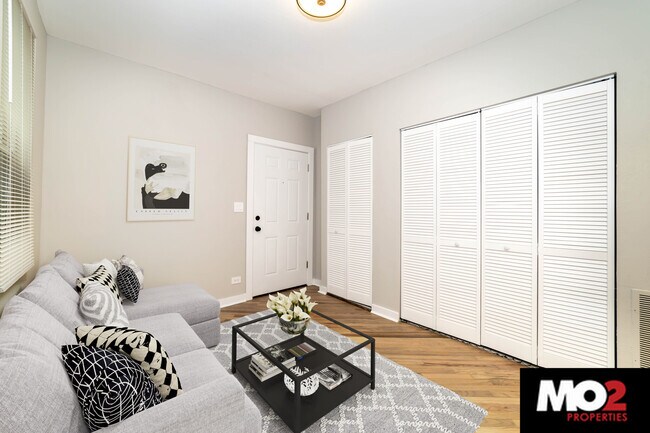 Foto del edificio - 1365 W Crystal St