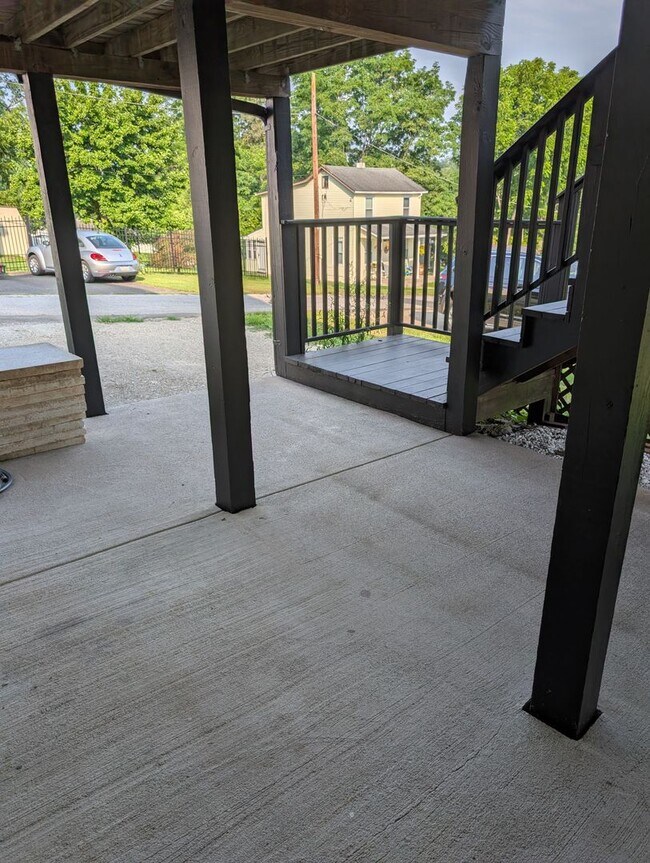Building Photo - Duplex