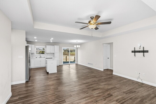 Building Photo - 5556 Sweetgum Cir