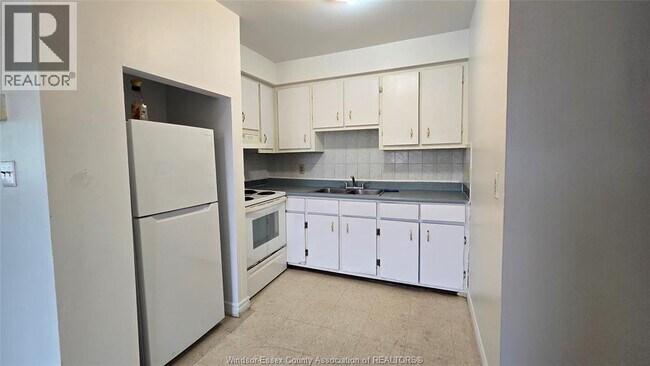 Building Photo - 3254 Millen St