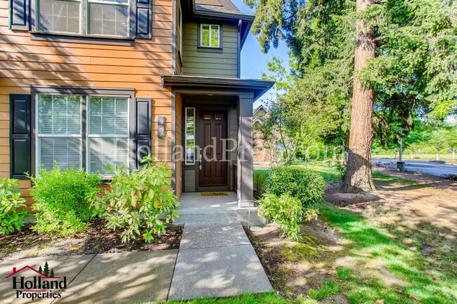 Building Photo - 977 NE 73rd Ave