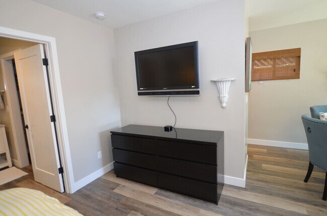 Foto del edificio - Charming Studio Guest house: Furnished Vacation Rental