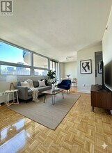 Building Photo - 485 Huron St