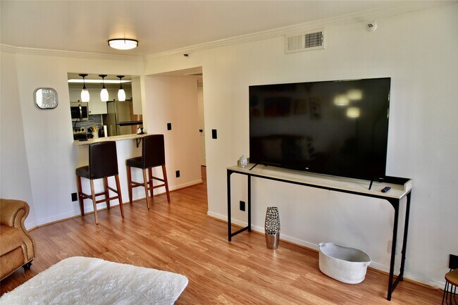 Foto del edificio - 3525 Sage Rd