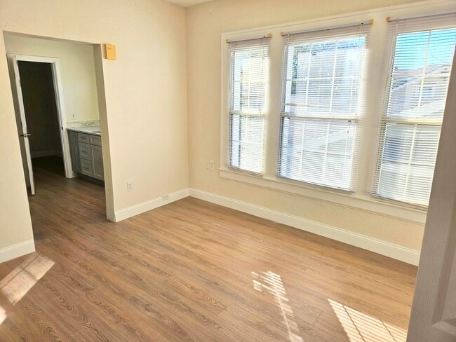 Living Room - 2650 Post St