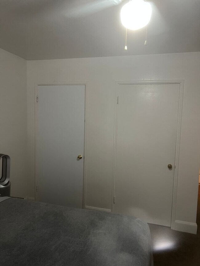 Foto del edificio - Price drop to $1095 a month - limited time...