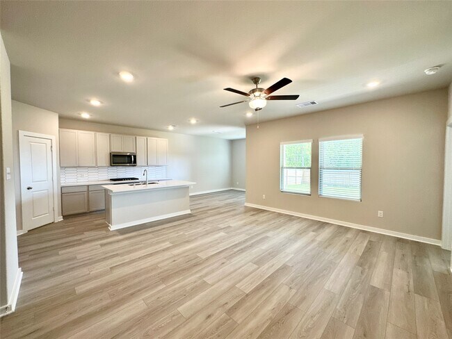 Foto del edificio - 12324 Ridge Top Dr