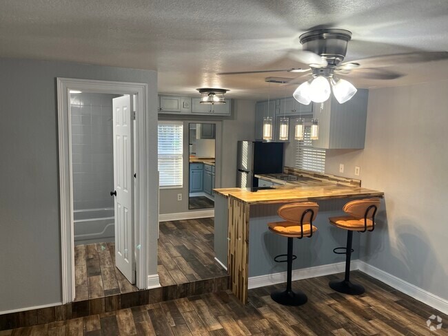Building Photo - 1257 Idlewild Dr