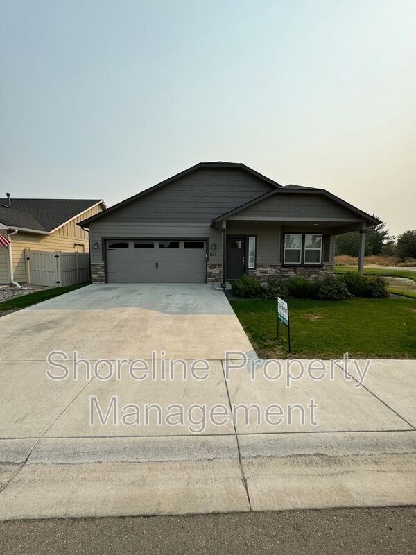 Foto del edificio - 511 Diamond Lake St