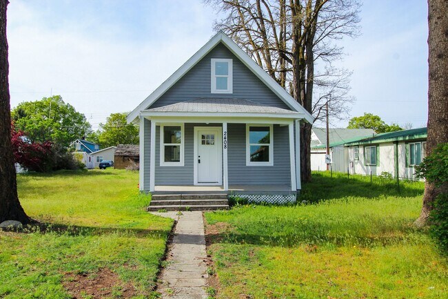 Foto del edificio - 2408 E. Sinto Ave. Spokane, WA-NuKey Realt...