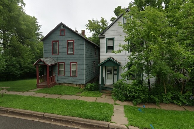 Building Photo - 514 E 6th St