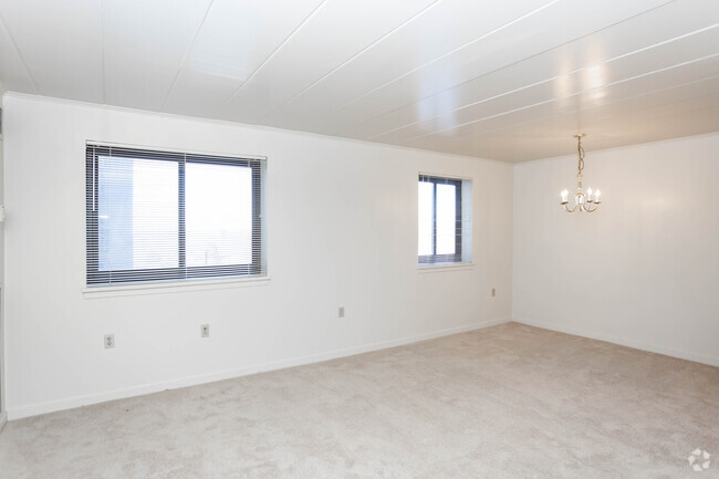 1BR, 1BA - 682 SF - Pendale Towers