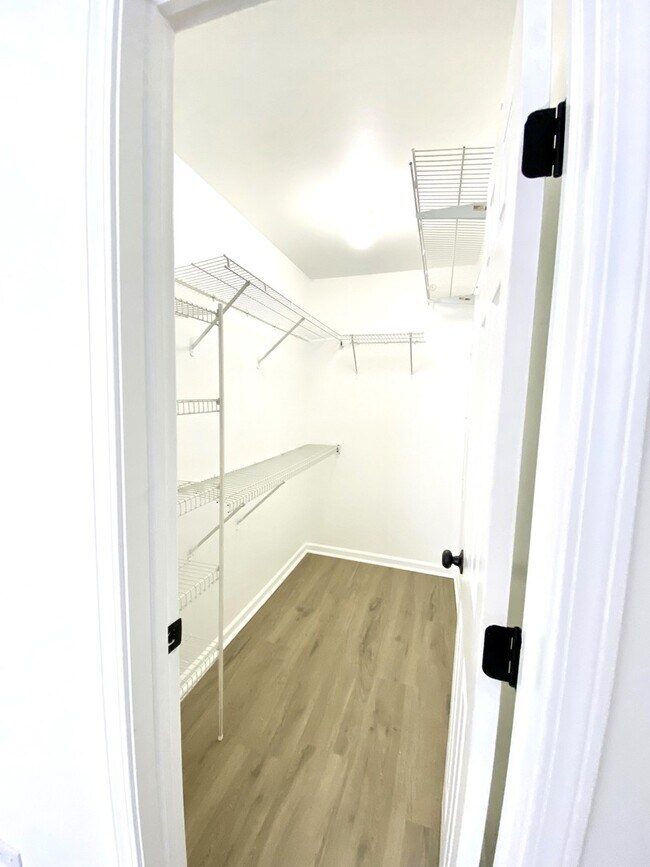 Foto del edificio - 629 W Streamwood Blvd