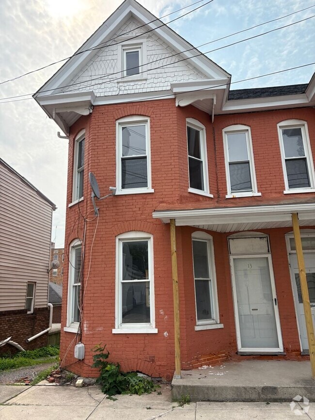 Building Photo - 13-15 Cleveland Ave