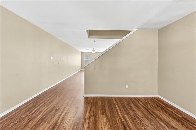 Foto del edificio - 503 Pine Cluster Ct
