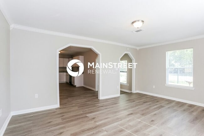 Building Photo - 4 Bedroom Pet-Friendly Home in Houston, TX with Main Street Renewal