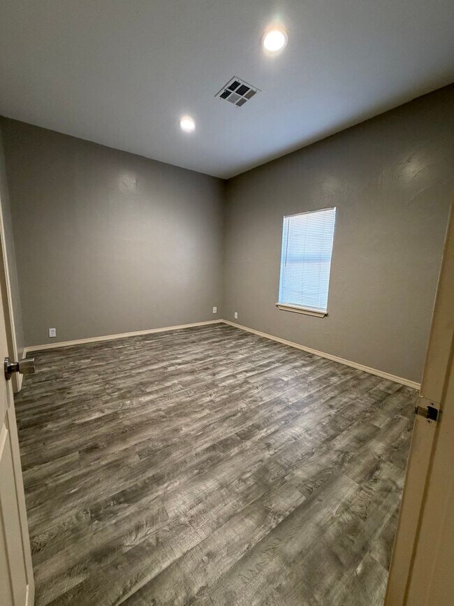 Foto del edificio - Ada OK Rental