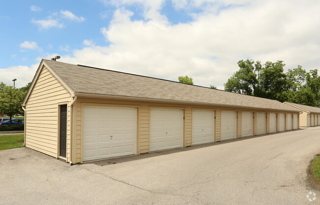 Building Photo - The Residences at Riverpointe Place