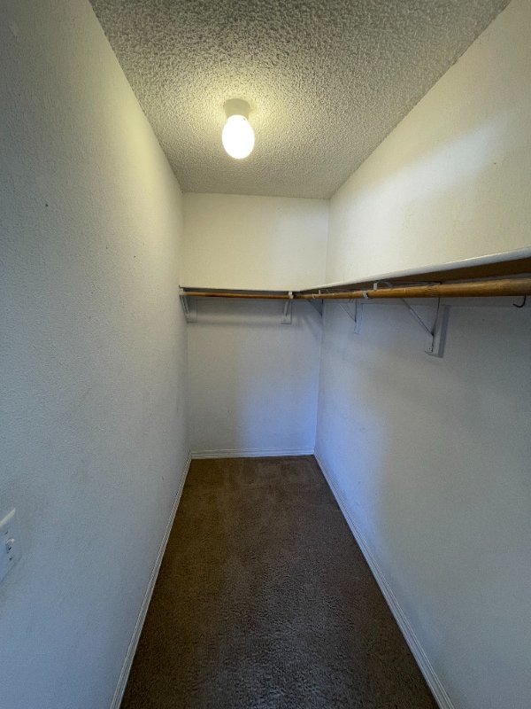 Foto del edificio - 2058 Clubhouse Way
